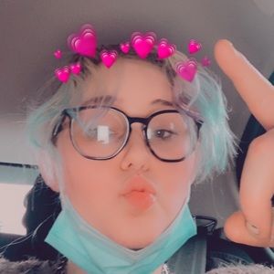 Meet your Posher, Lydia